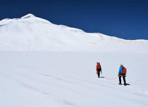 Mentok-Kangri-(6277 Metres)-image-2-trekkinginladakhzanskar.com
